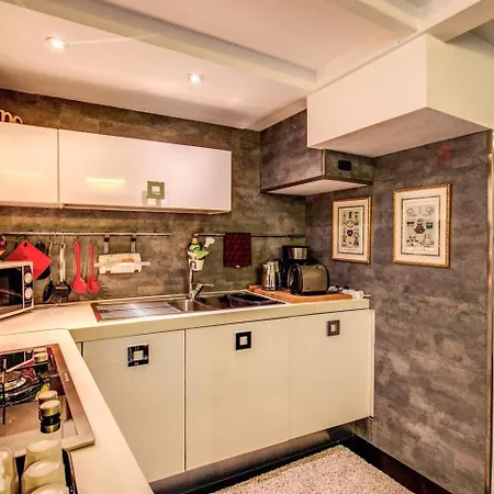 Spacious Flat By Piazza Navona Rome Exterior photo